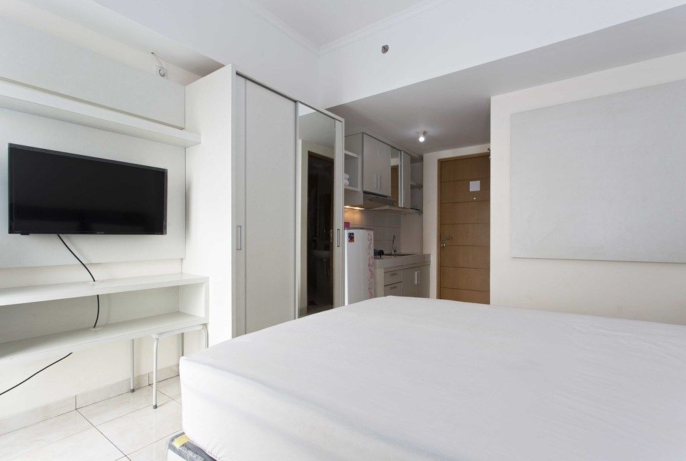 Reddoorz Apartment @ Margonda Residence Depok Extérieur photo