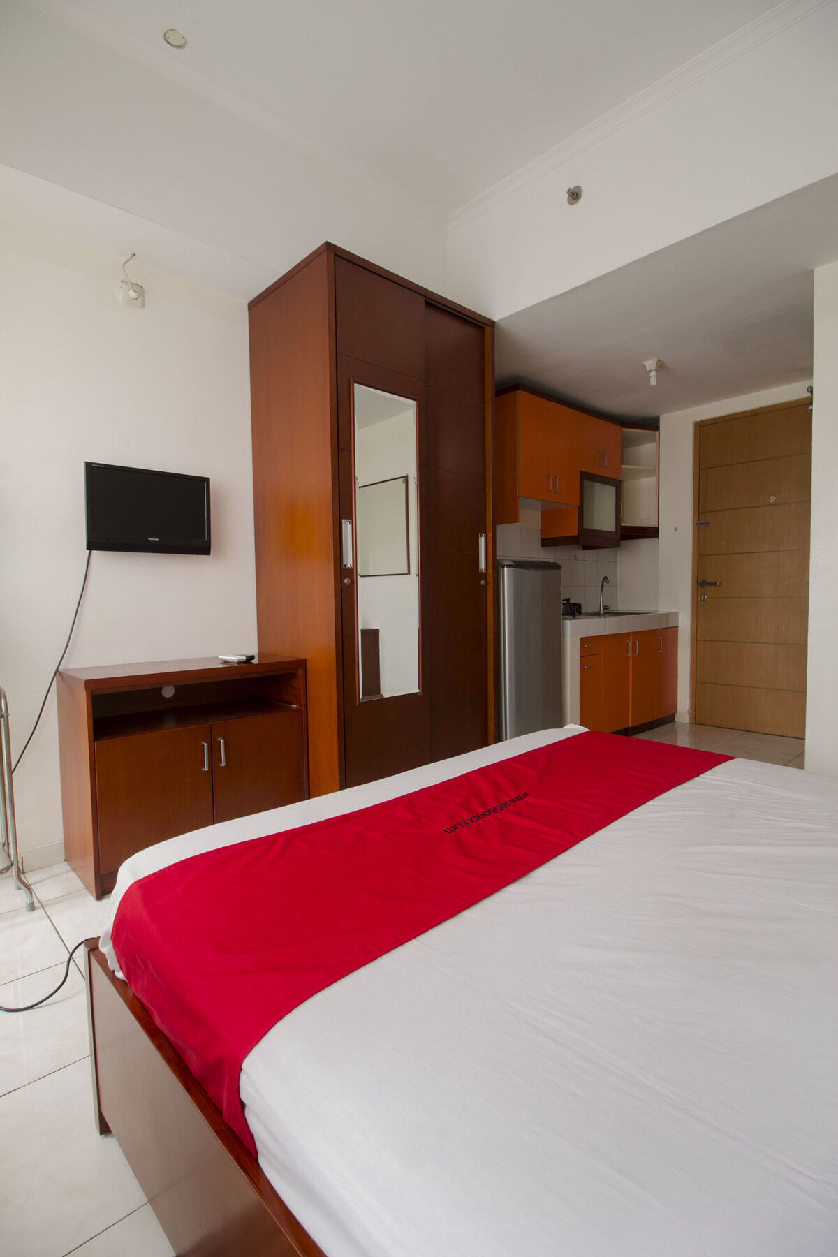 Reddoorz Apartment @ Margonda Residence Depok Extérieur photo