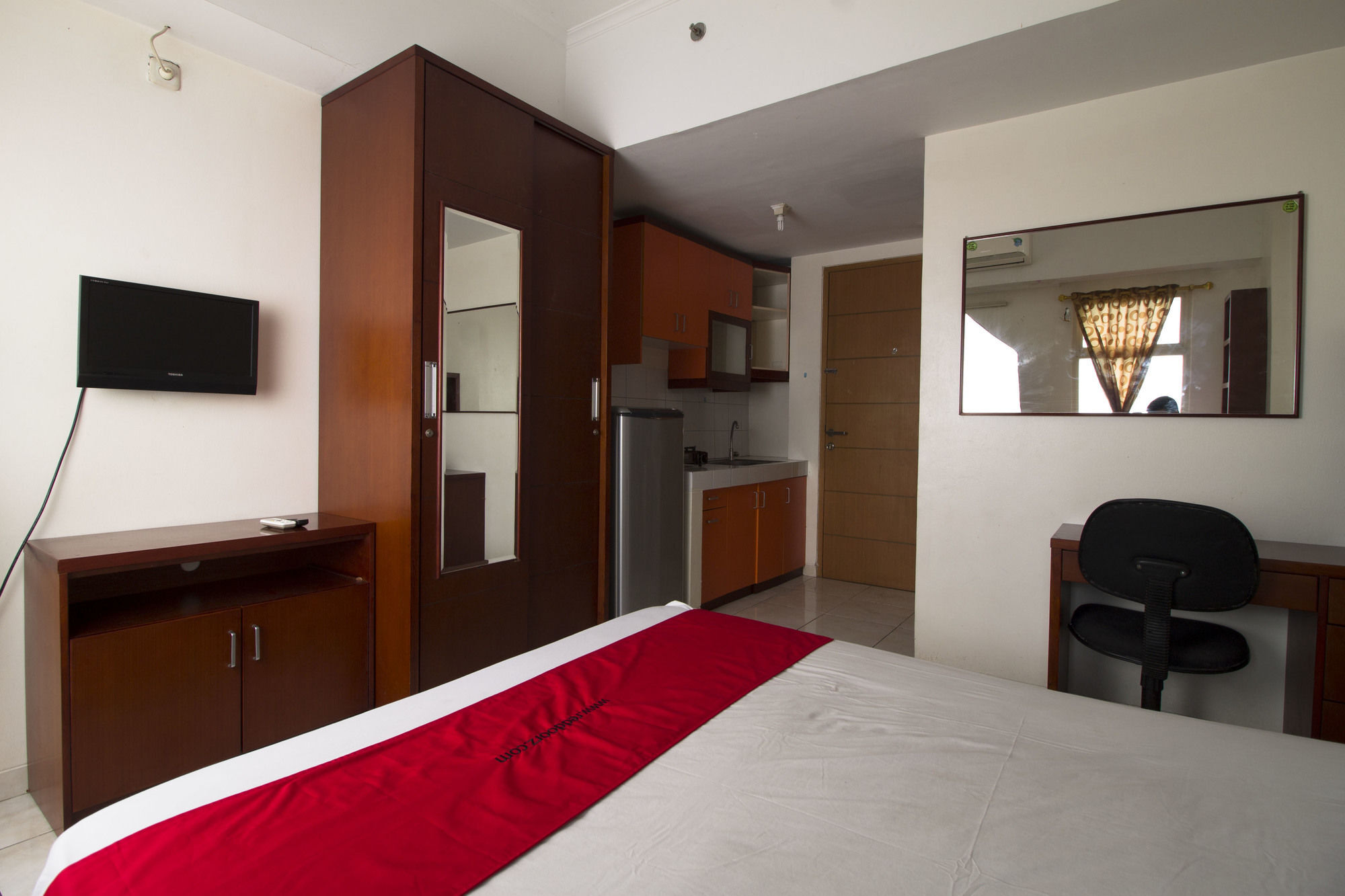 Reddoorz Apartment @ Margonda Residence Depok Extérieur photo